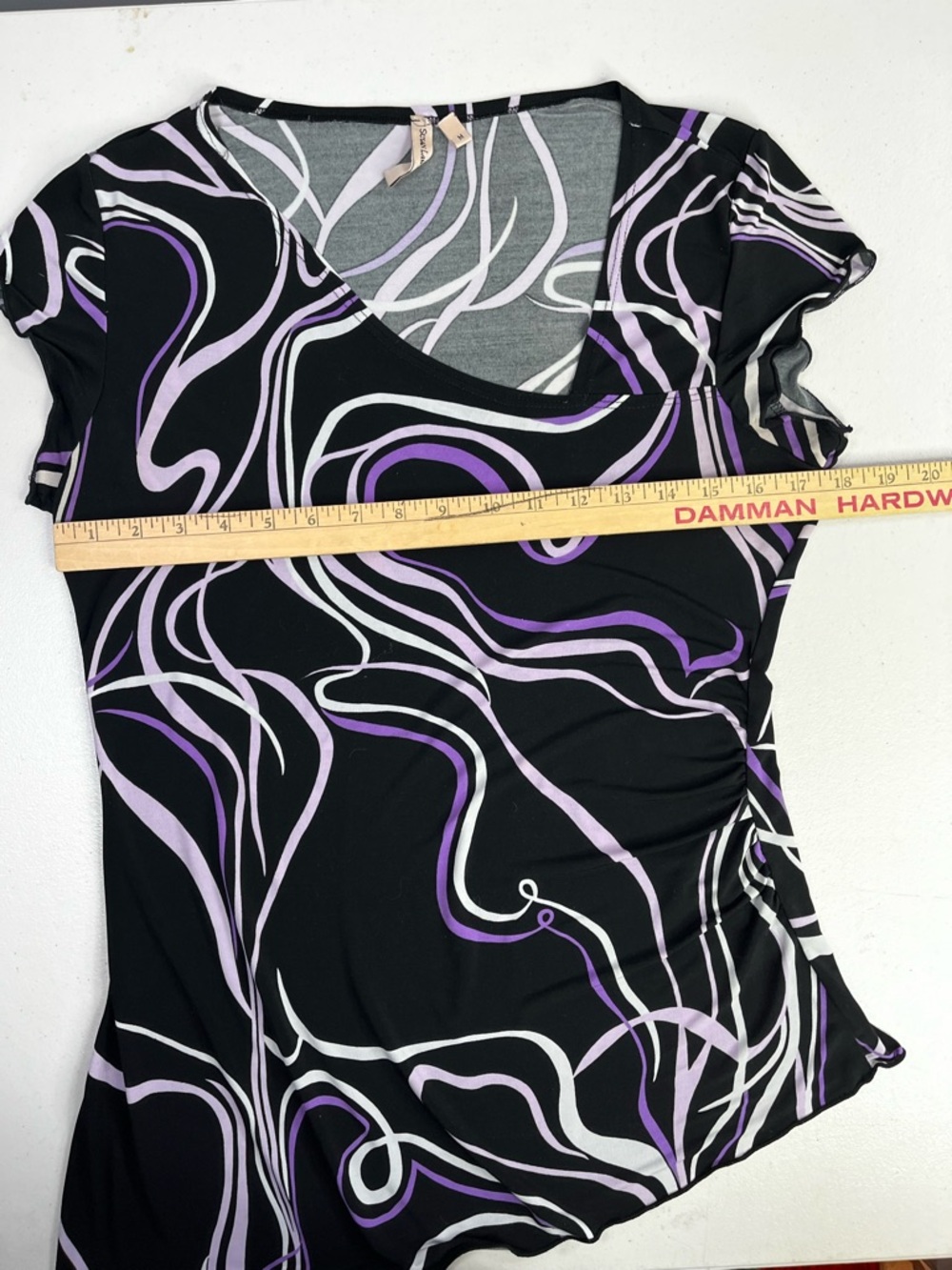 Susan Lawrence Black and Lavender Abstract Wave Top - Picture 11 of 12